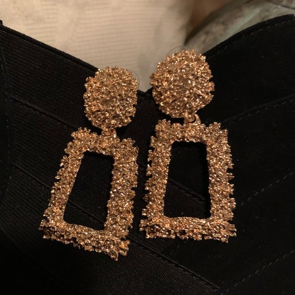 Designer Styled Hammered Shimmer Earrings - Picture 4 of 15